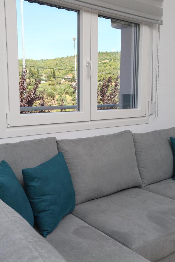 Mare Monte Luxury Apartments 1 Nea Skioni Bagian luar foto
