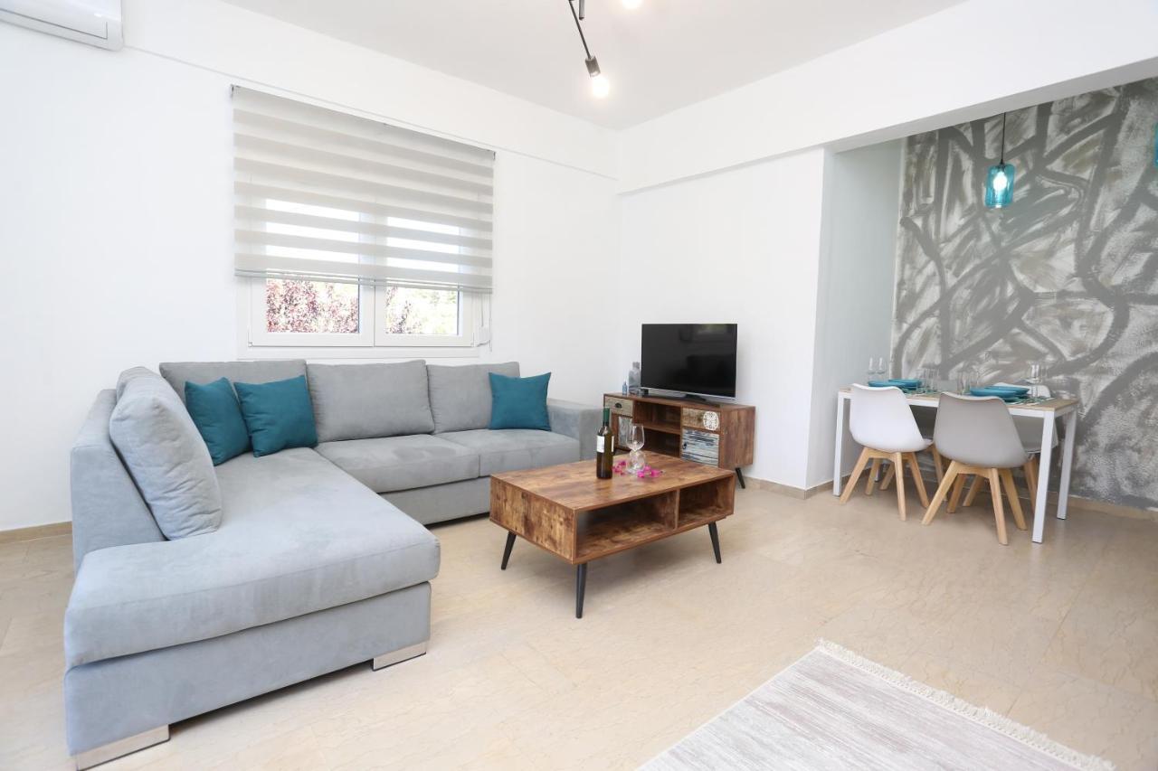 Mare Monte Luxury Apartments 1 Nea Skioni Bagian luar foto