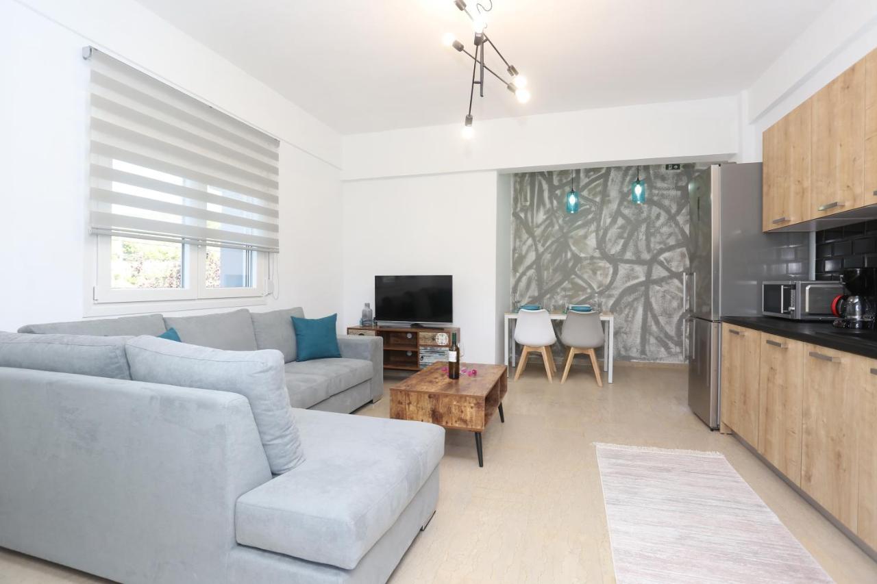 Mare Monte Luxury Apartments 1 Nea Skioni Bagian luar foto