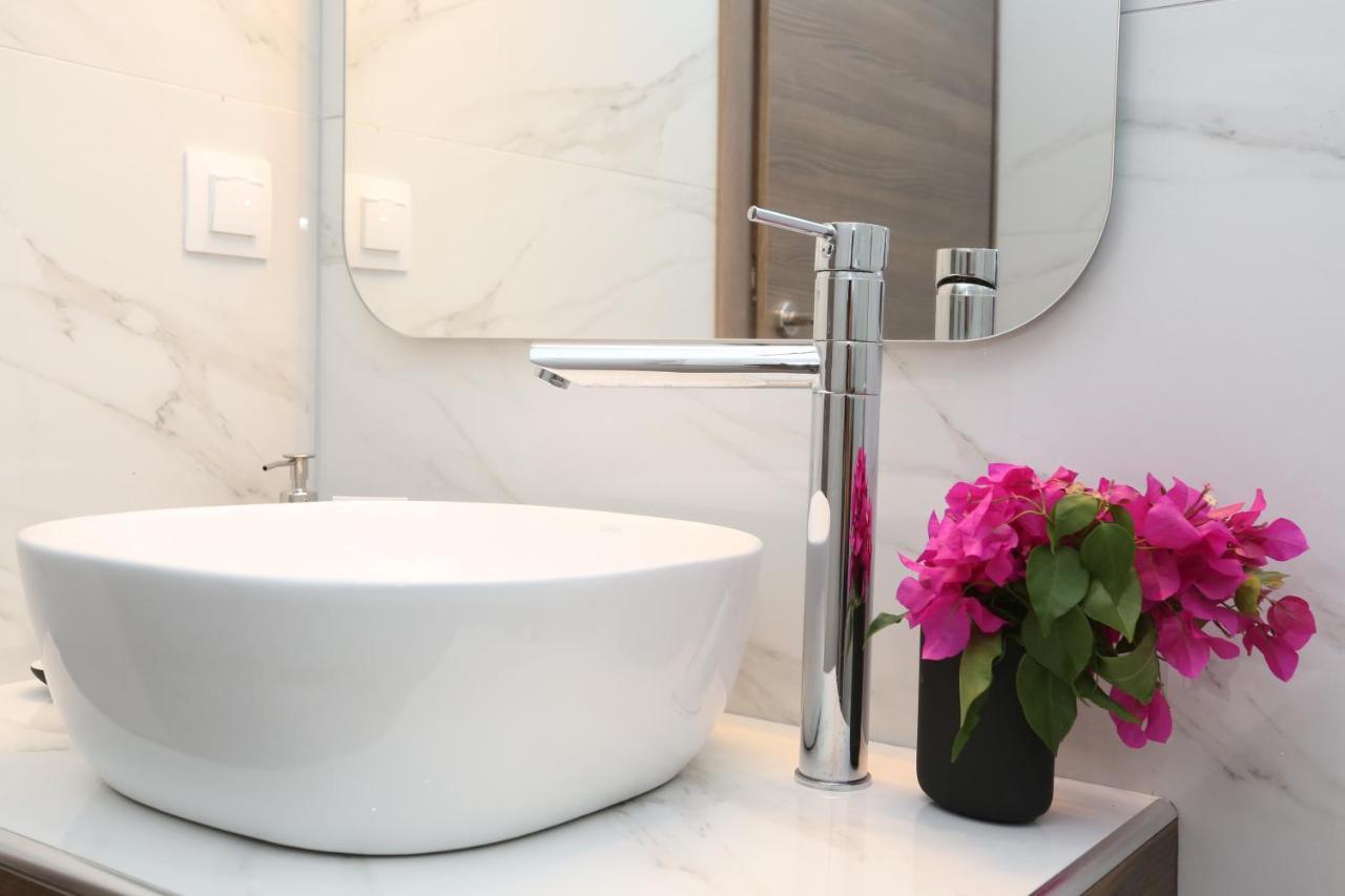 Mare Monte Luxury Apartments 1 Nea Skioni Bagian luar foto