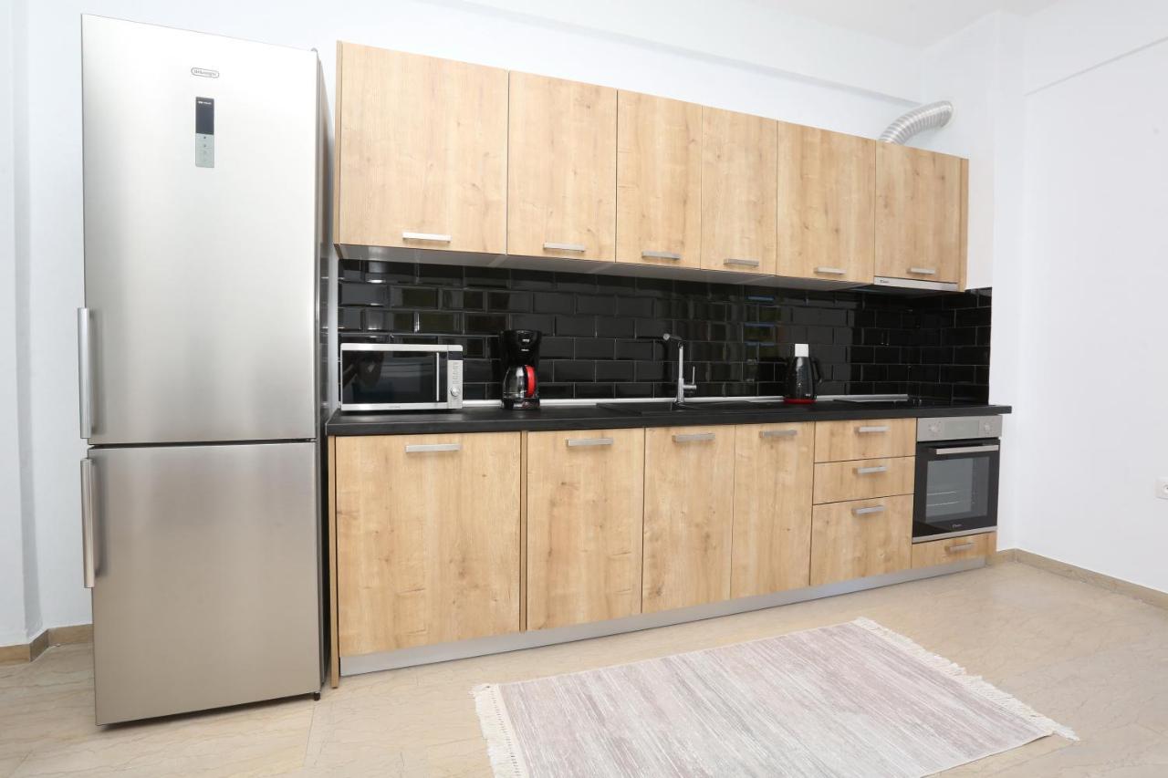 Mare Monte Luxury Apartments 1 Nea Skioni Bagian luar foto