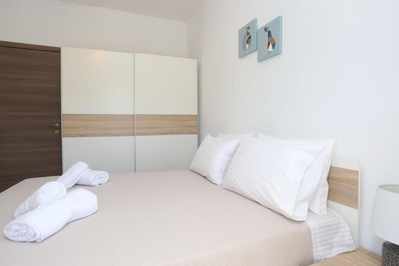 Mare Monte Luxury Apartments 1 Nea Skioni Bagian luar foto