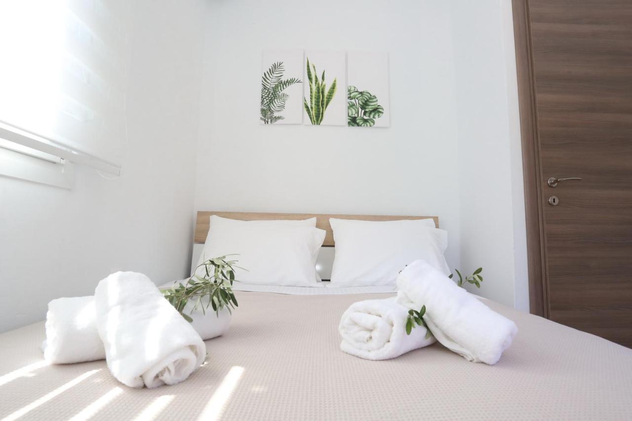 Mare Monte Luxury Apartments 1 Nea Skioni Bagian luar foto