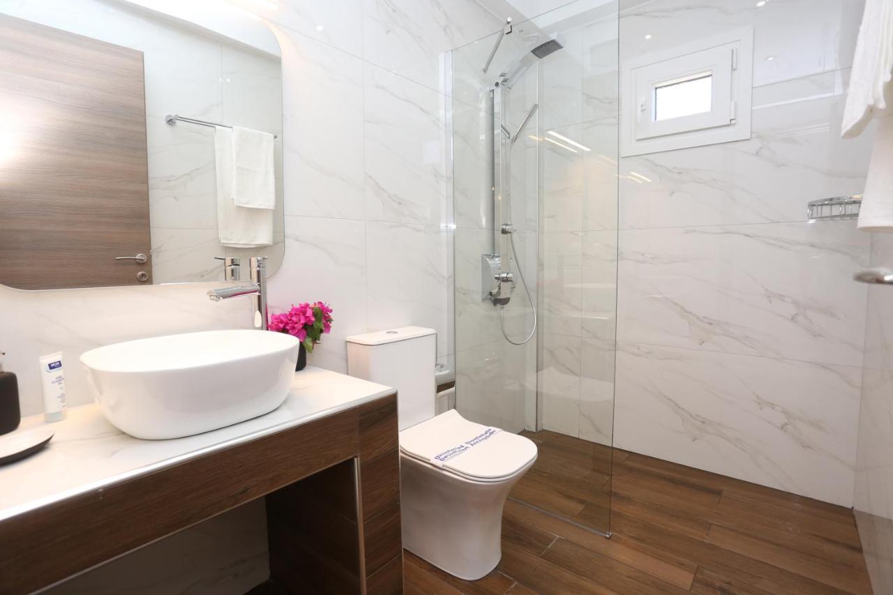 Mare Monte Luxury Apartments 1 Nea Skioni Bagian luar foto